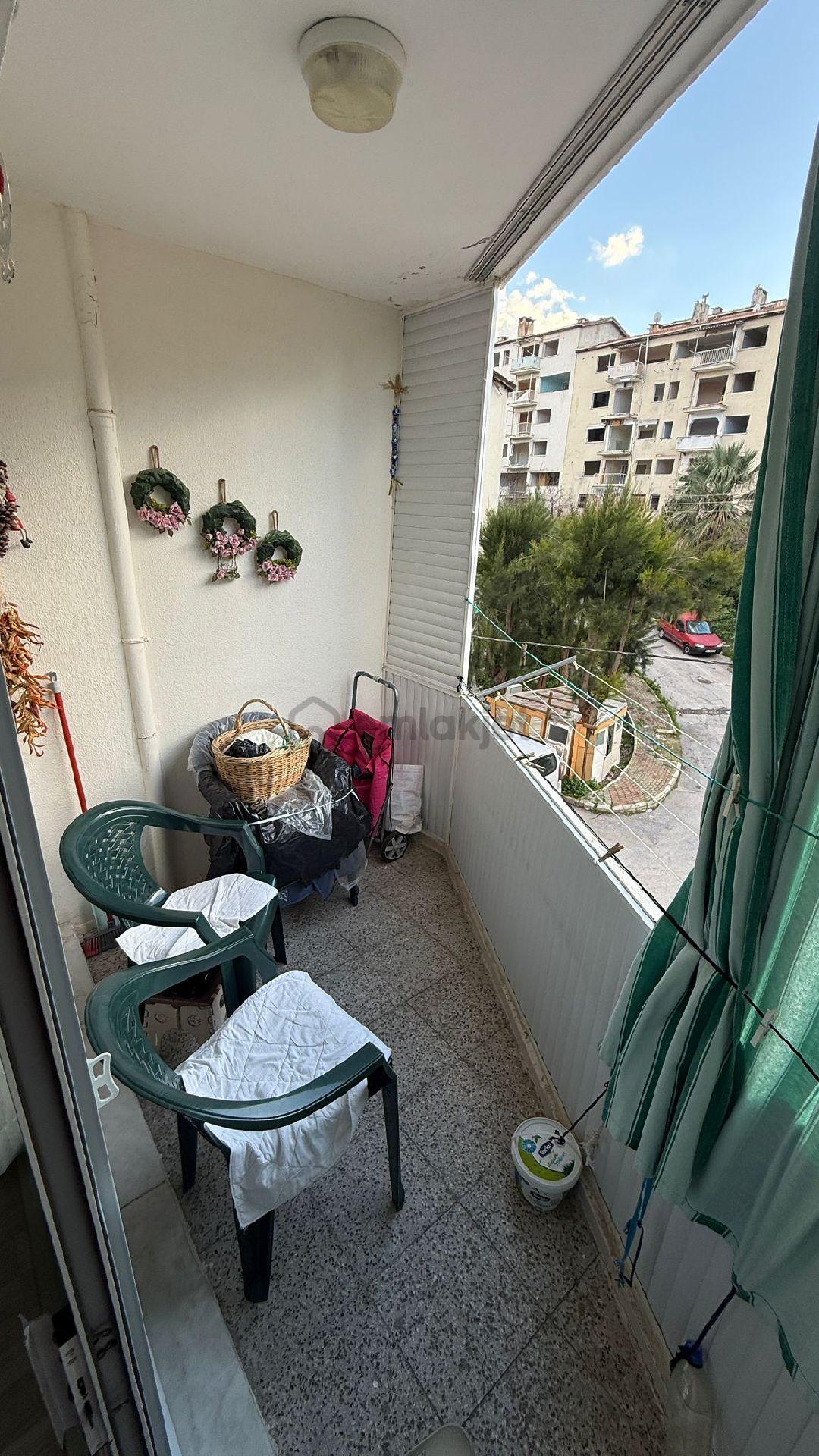 Göztepe Forum Karşısı,arakat,2+1 - 31