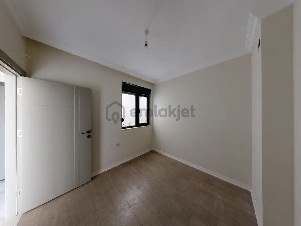 Göksu Cadde 22'de Cadde Cephe Sıfır 2+1 Satılık Daire - 27