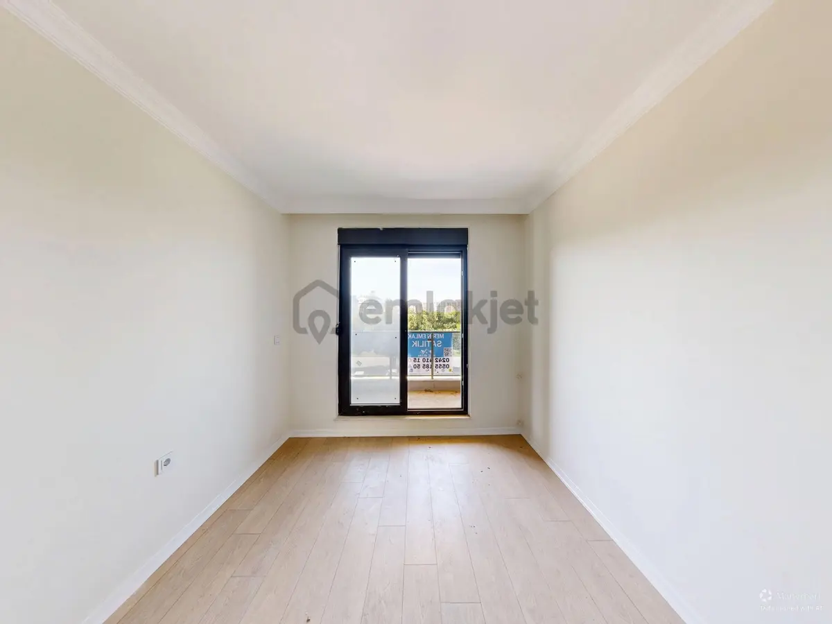 Göksu Cadde 22'de Cadde Cephe Sıfır 2+1 Satılık Daire - 19