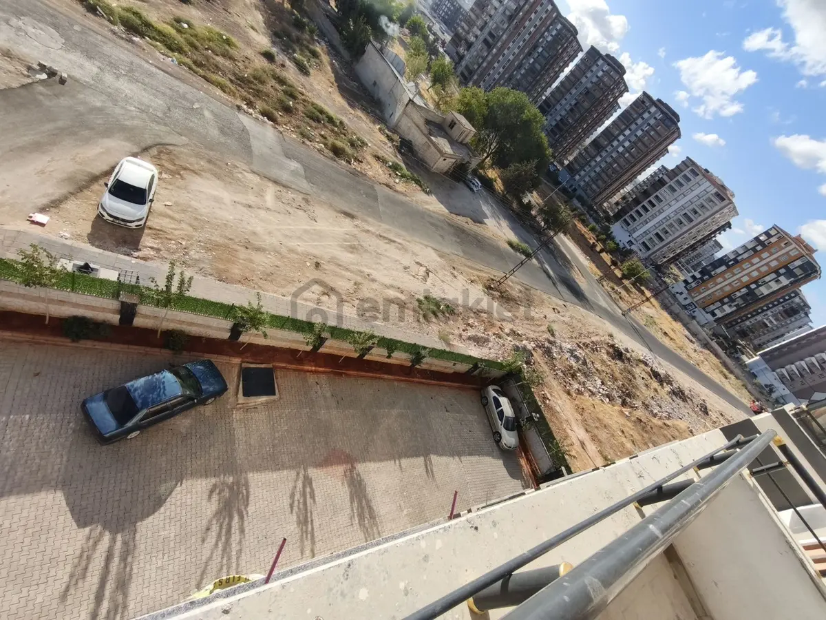 Seyran Emlaktan Satılık Sıfır 2+1 Ön Cephe Daire - 7