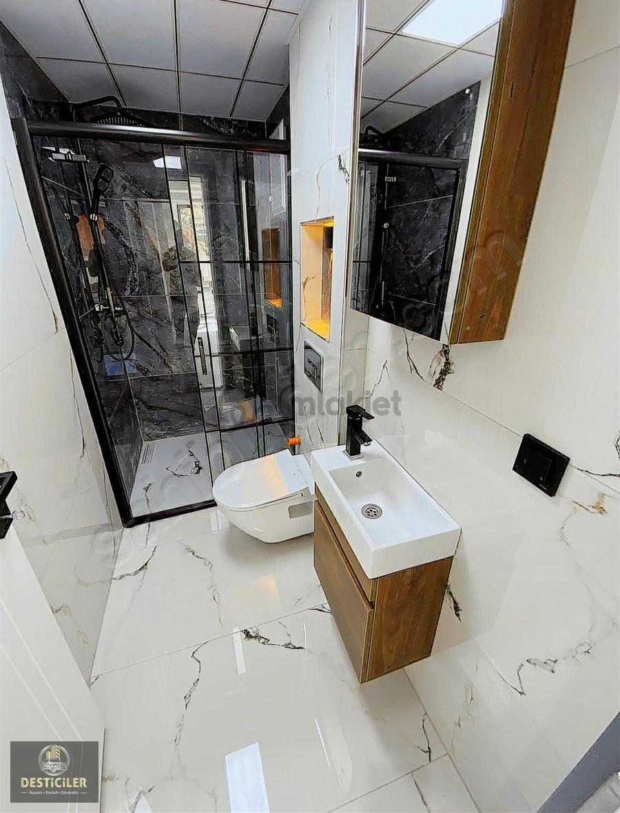 Au-çamlıcada Ebeveyn Banyolu Geniş Kullanım Alanı 3+1 Lüks Daire - 17