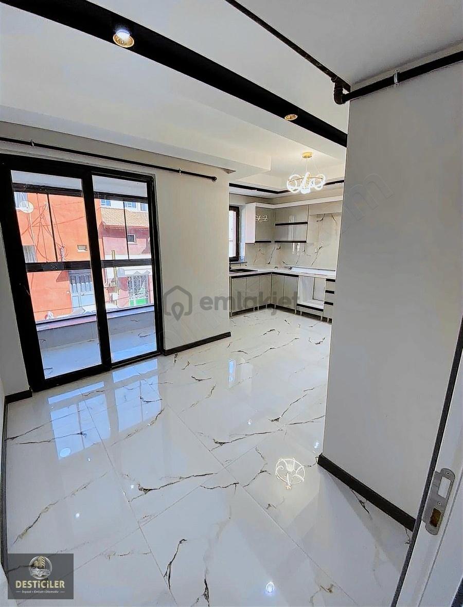 Au-çamlıcada Ebeveyn Banyolu Geniş Kullanım Alanı 3+1 Lüks Daire - 12