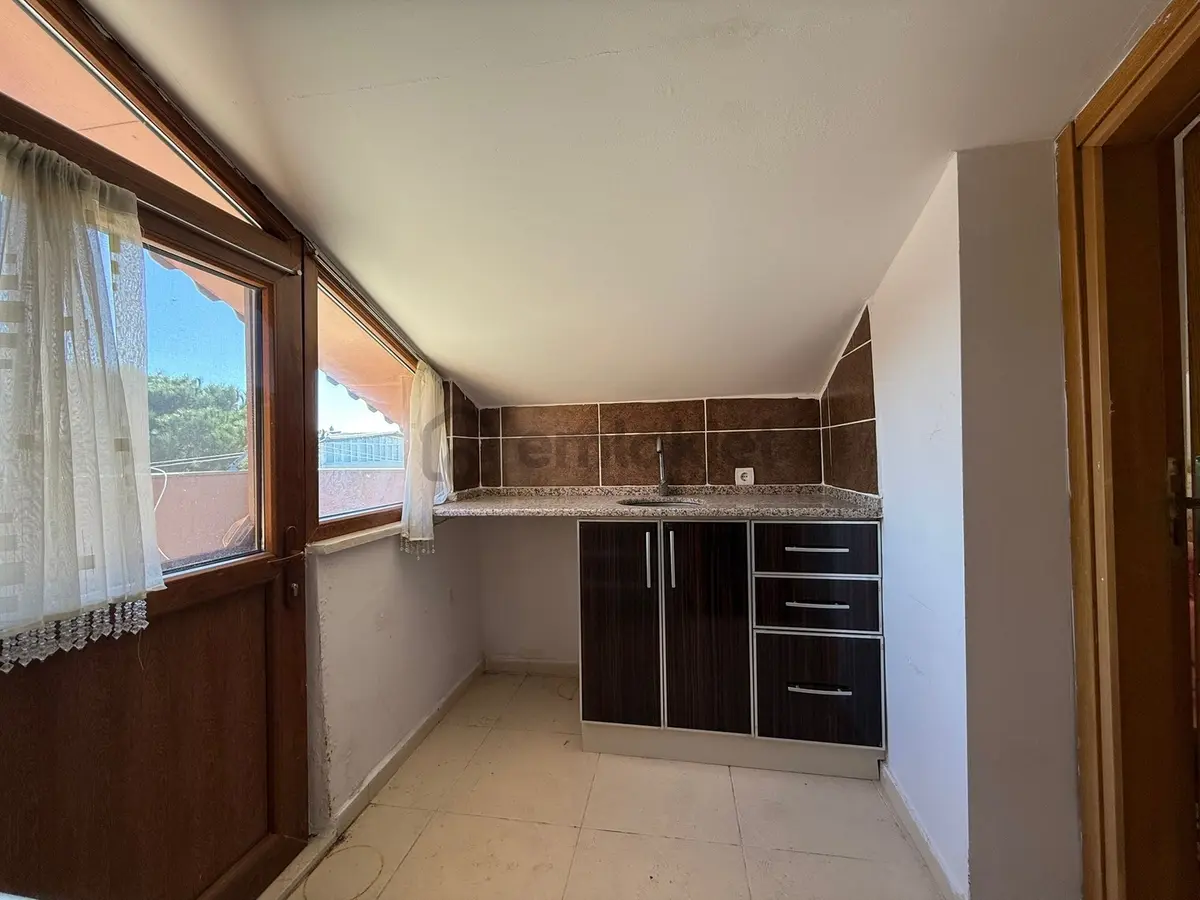 Dikili Çandarlı'da Denize 100 M Mesafede Kiralık Triplex Villa - 17