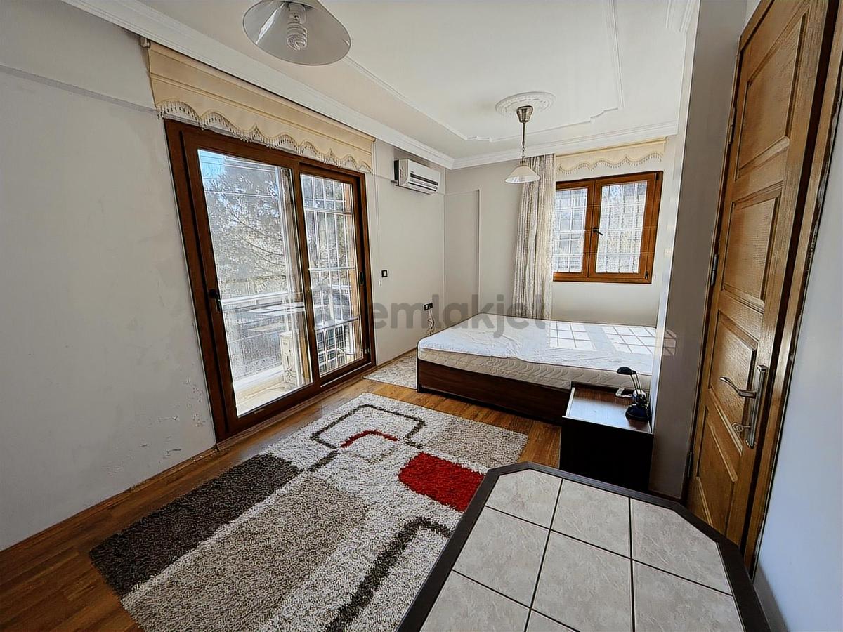 Dikili Çandarlı'da Denize 100 M Mesafede Kiralık Triplex Villa - 34