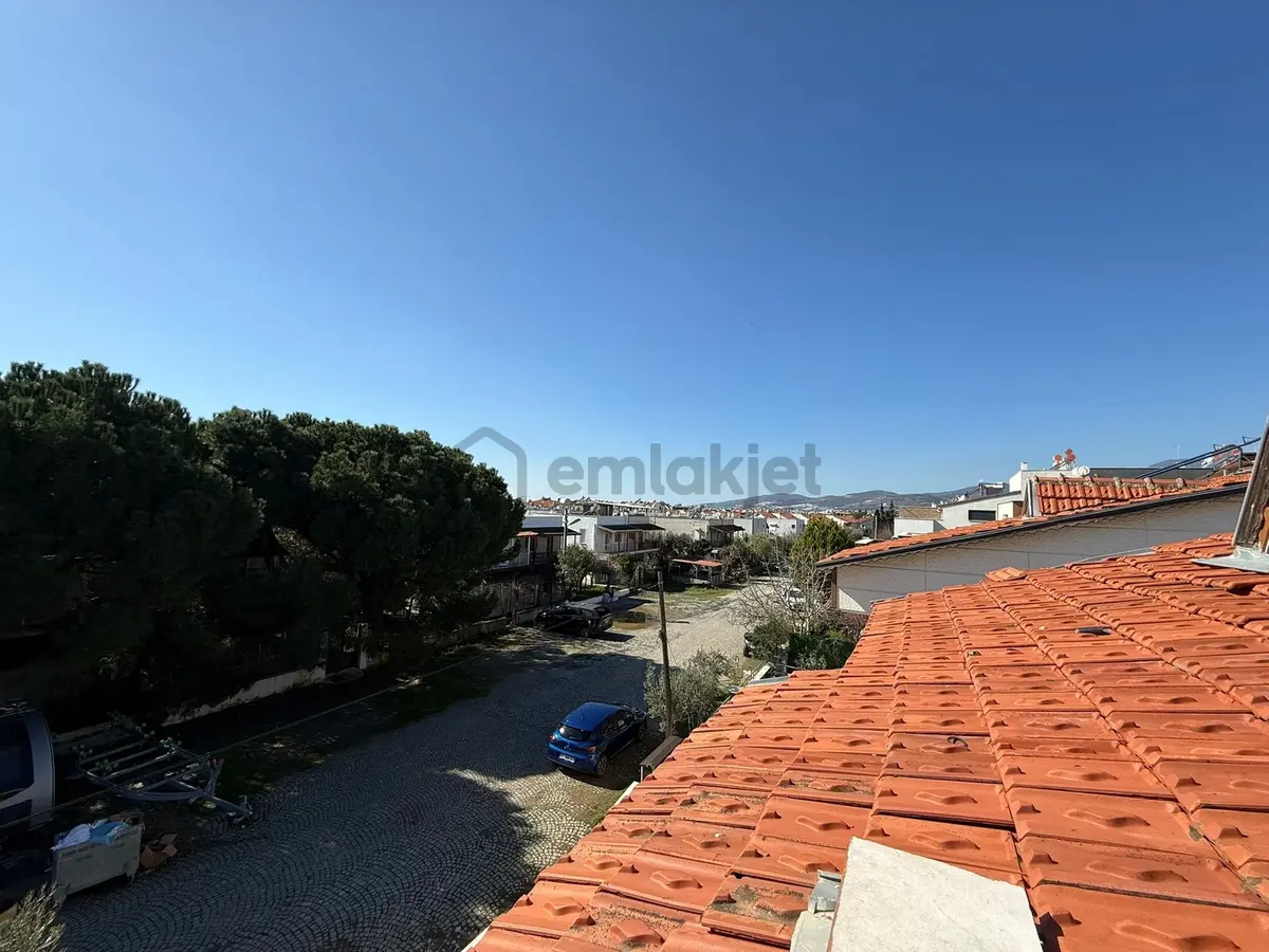 Dikili Çandarlı'da Denize 100 M Mesafede Kiralık Triplex Villa - 26