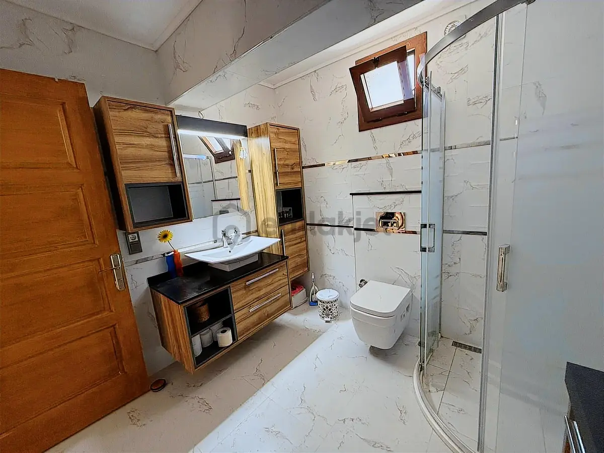 Dikili Çandarlı'da Denize 100 M Mesafede Kiralık Triplex Villa - 11