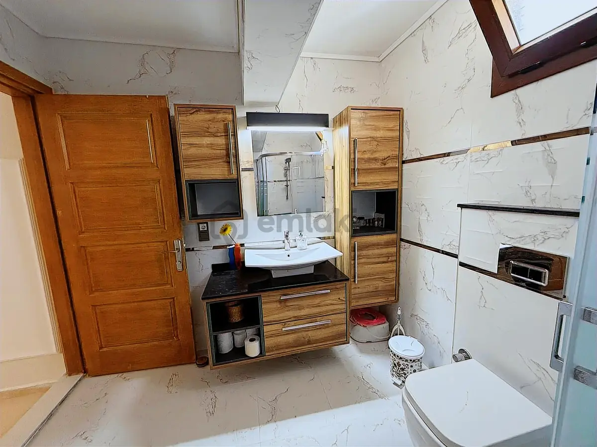 Dikili Çandarlı'da Denize 100 M Mesafede Kiralık Triplex Villa - 12