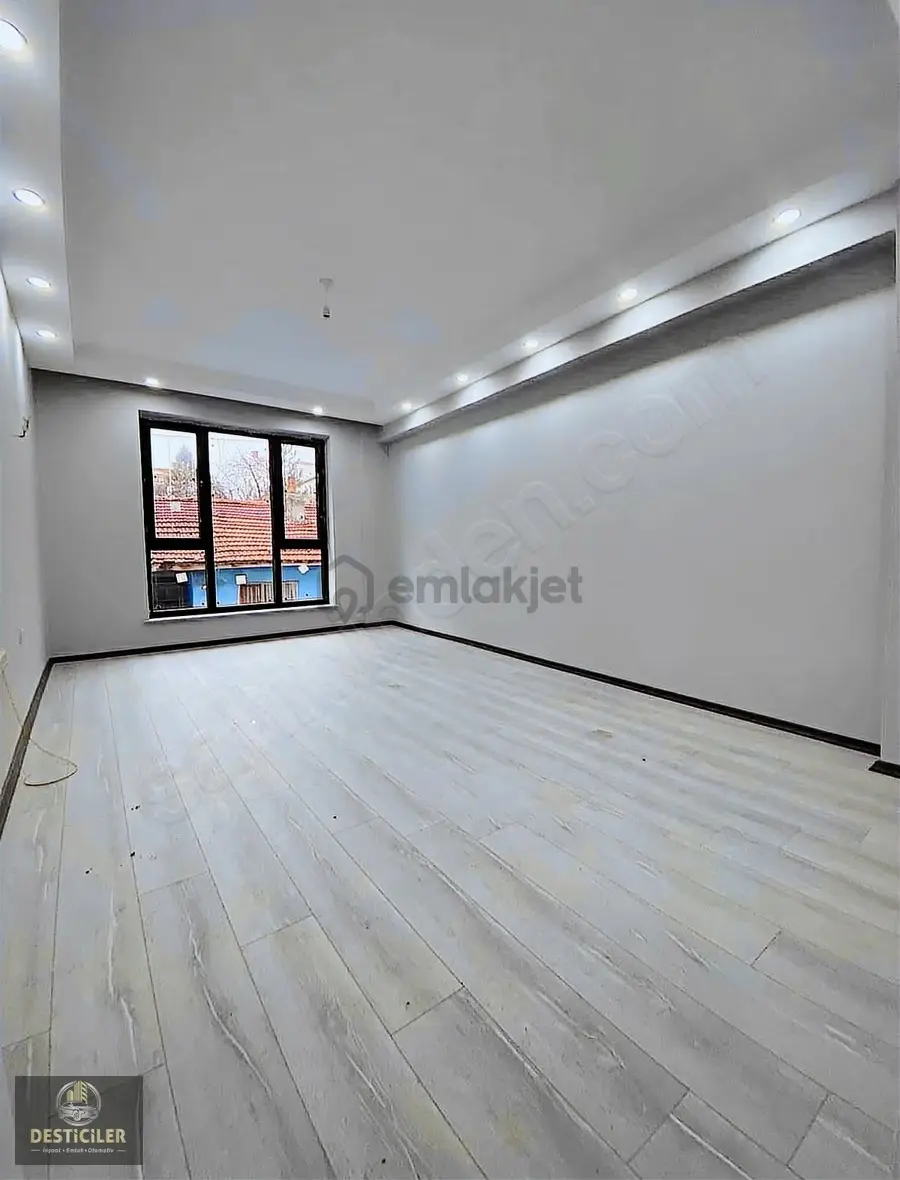 Au-şirintepe'de Anadolu Üniversitesi Yakını Ebeveyn Banyolu 2+1 - 2