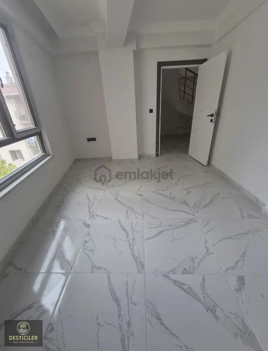Hg-165 Kırmızıtoprak Mah. 204 M2 4+1 Dubleks Daire - 4