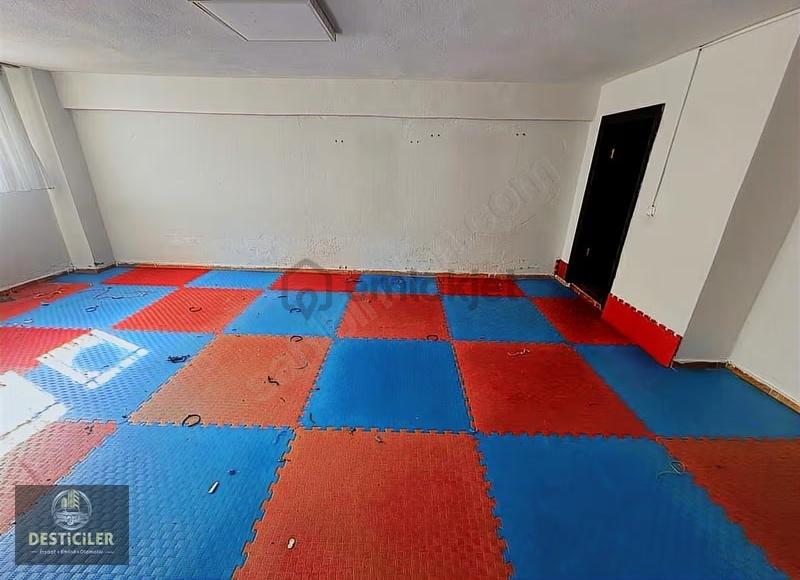 Md-ticari Ruhsatlı 4 Katlı 750 M2 Komple Bina 250 M2 Bahçeli - 32