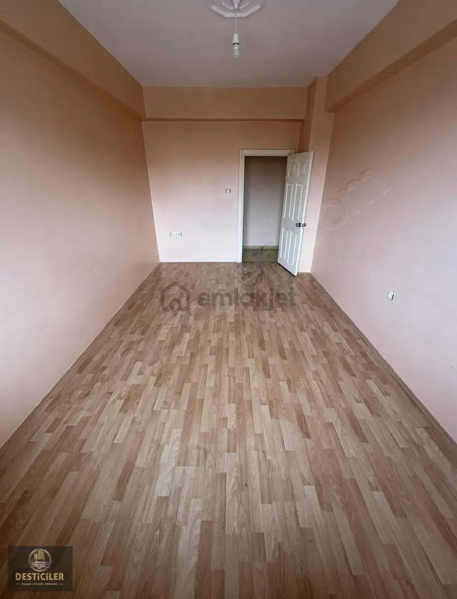 Ad-emek Mahallesi Cadde Üzeri Mükemmel Konum 3+1 145 M2 - 15