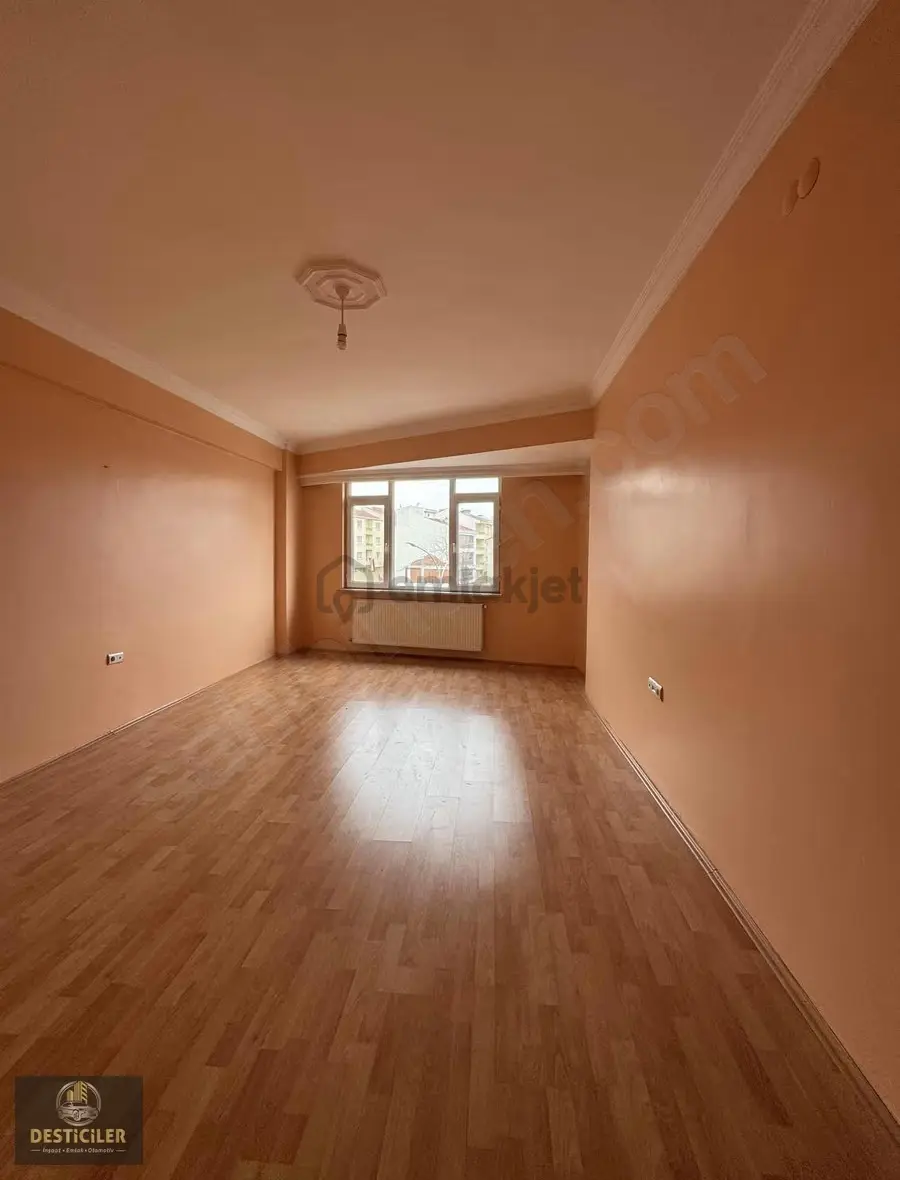 Ad-emek Mahallesi Cadde Üzeri Mükemmel Konum 3+1 145 M2 - 5