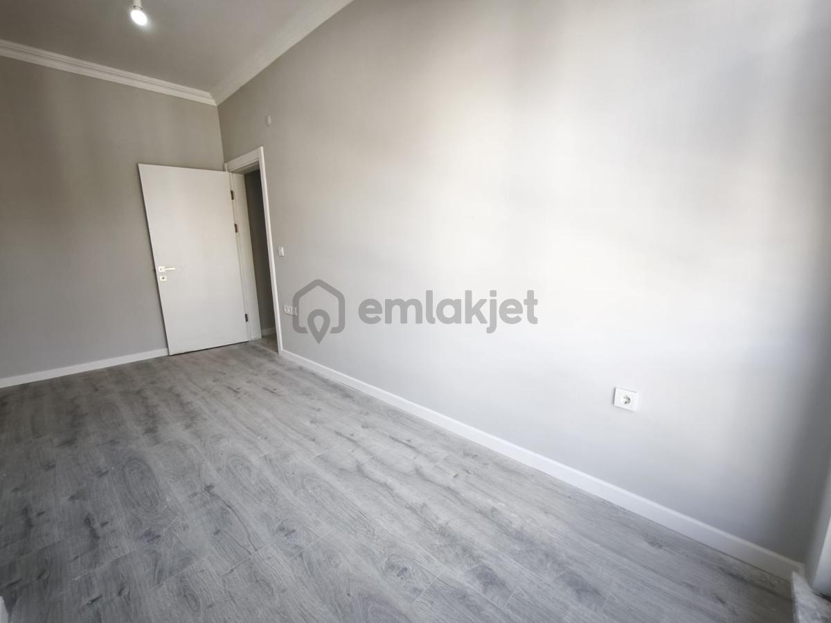 İzmit Kocatepede Satılık 3+1 Ön Cephe Çatı Dubleks 130 M² - 23
