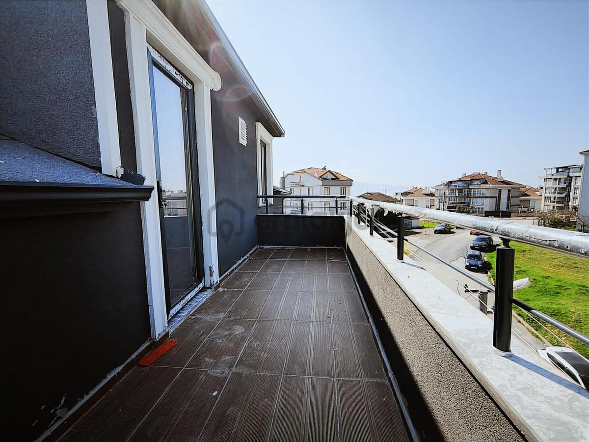 İzmit Kocatepede Satılık 3+1 Ön Cephe Çatı Dubleks 130 M² - 17