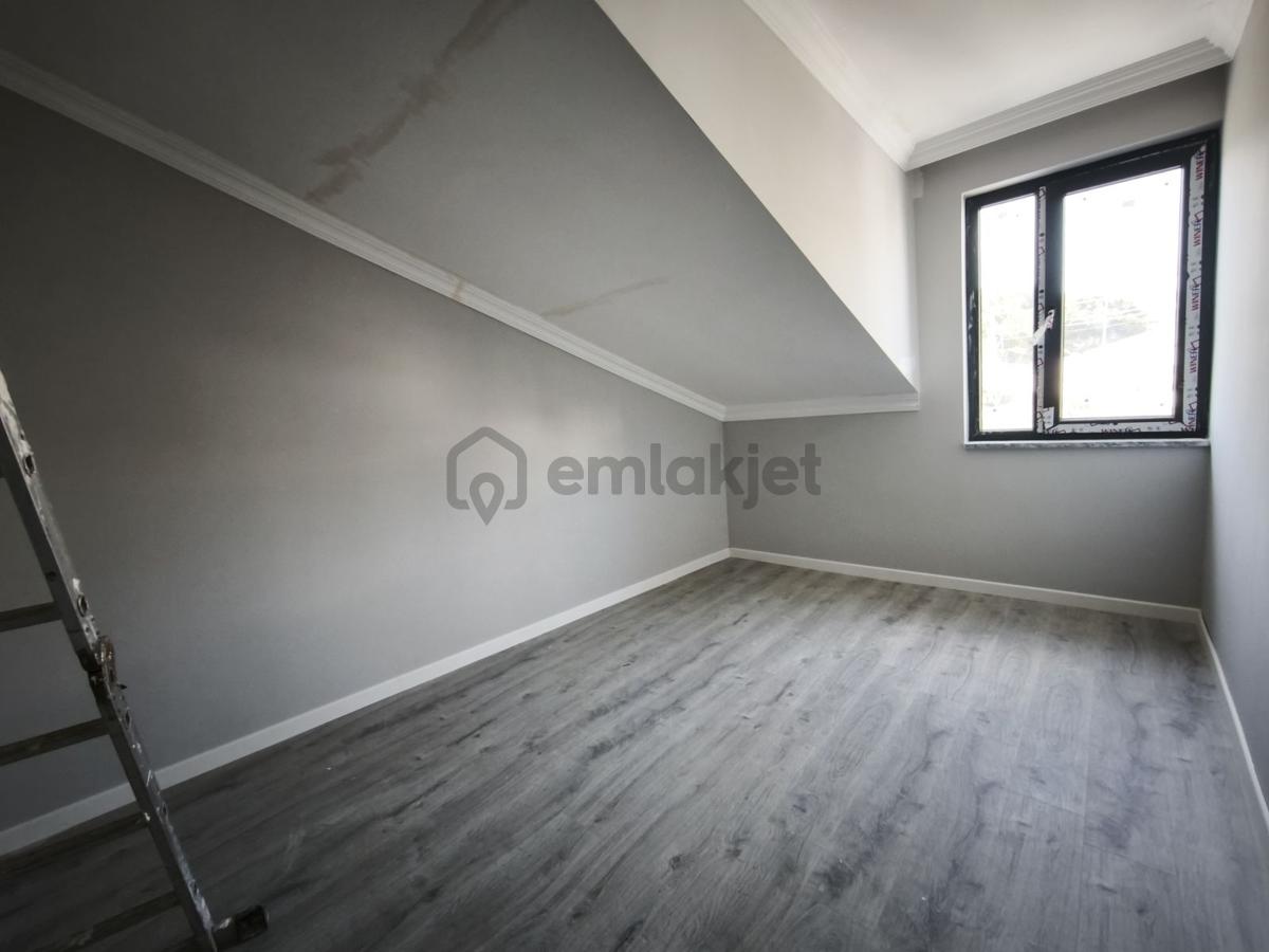 İzmit Kocatepede Satılık 3+1 Ön Cephe Çatı Dubleks 130 M² - 26