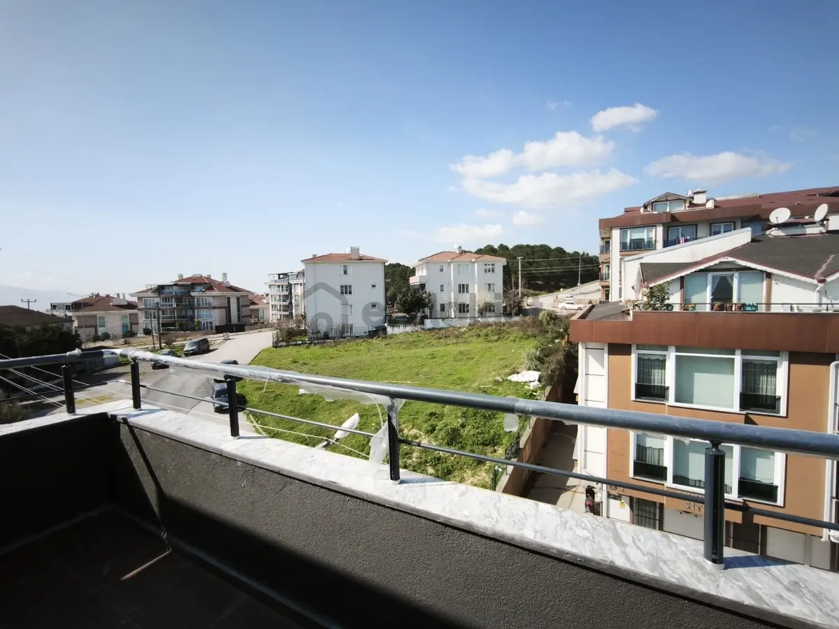 İzmit Kocatepede Satılık 3+1 Ön Cephe Çatı Dubleks 130 M² - 23