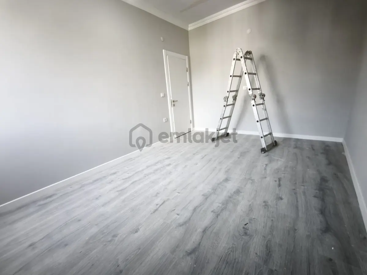 İzmit Kocatepede Satılık 3+1 Ön Cephe Çatı Dubleks 130 M² - 33