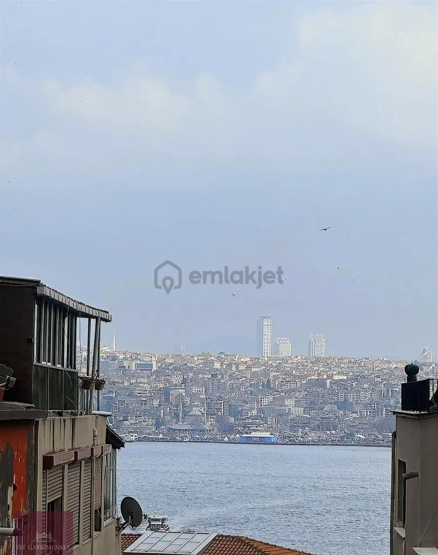 Taksim'de Airbnb Ruhsatlı Boğaz Manzaralı Satılık Ferah Daire - 8