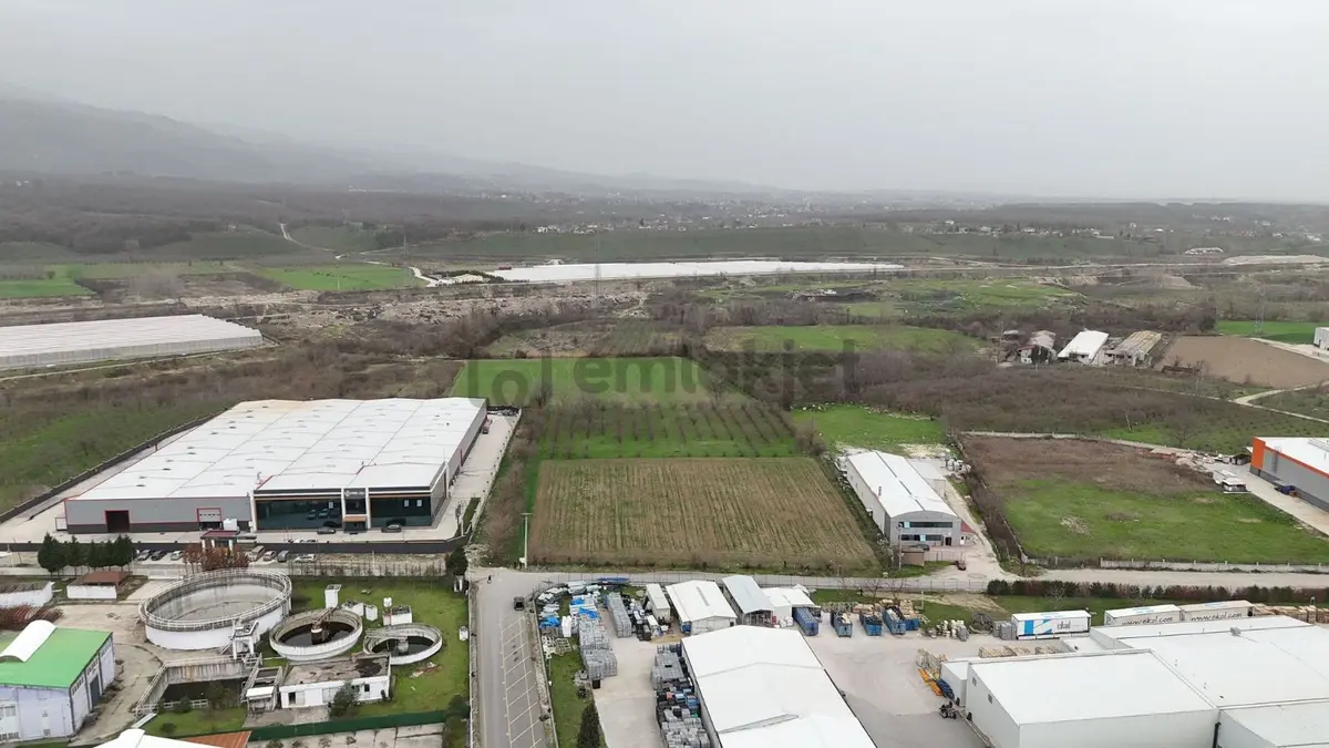 5.100 Metrekare Bacalı Sanayi Arsası - 3