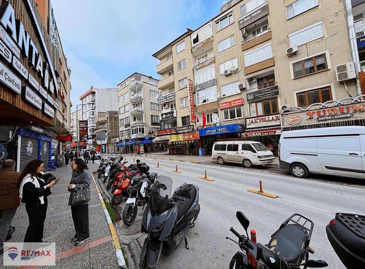 Remax Mid'den Kızılay Cad. Üzerinde Satılık Dükkan - 2
