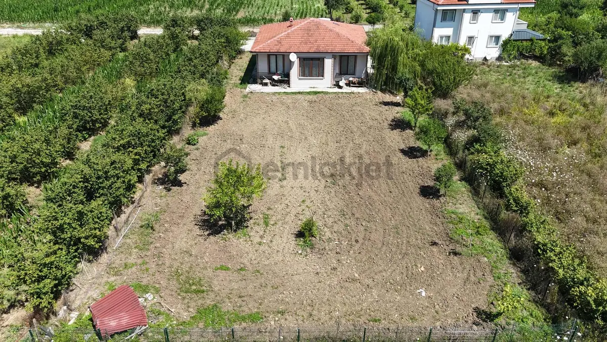 Benimevim Satılık Müstakil Ev 1150 M2 Arsa İçerisinde