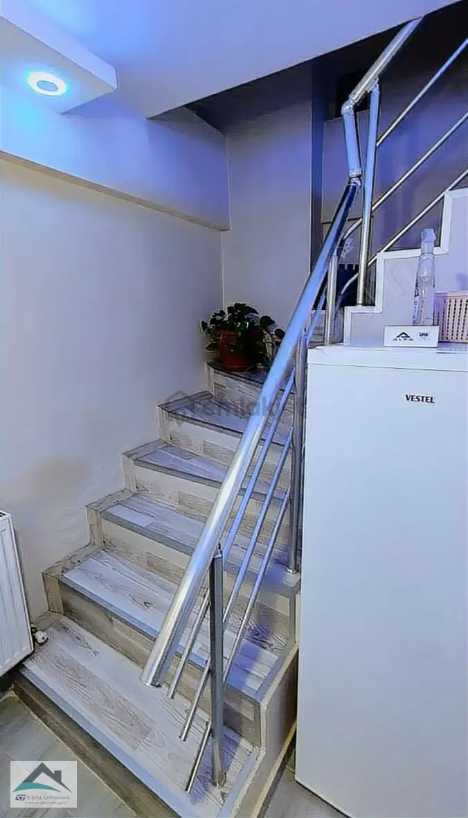 Tevfikiye Mahallesinde 5+1 240m2 Satılık Dubleks - 32