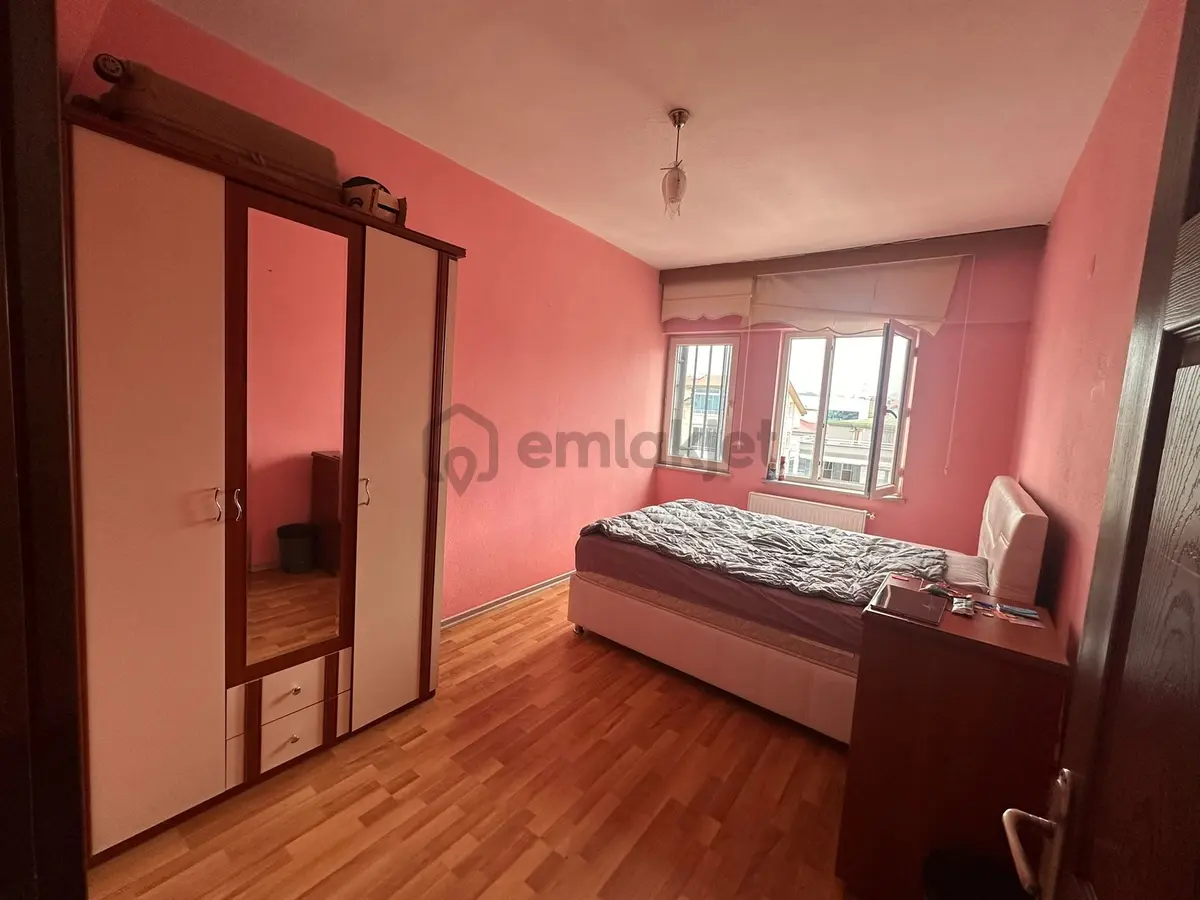 Şirinevler'de Geniş 2+1 | Ara Kat | Eşyalı Satılık Daire - 19