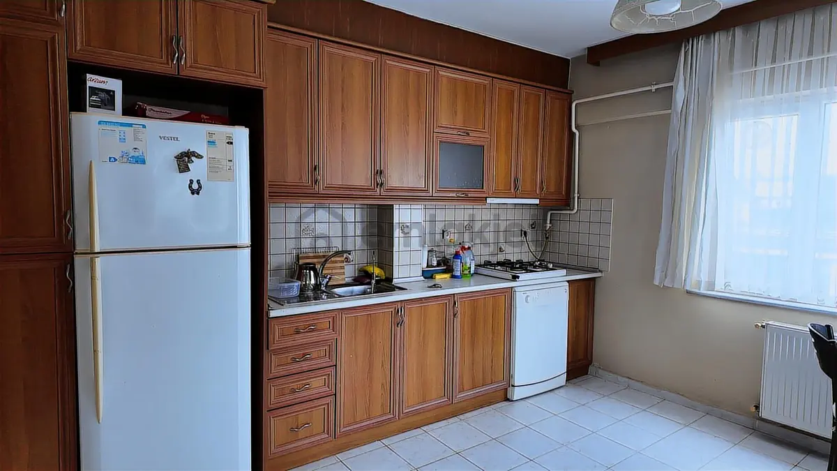 Şirinevler'de Geniş 2+1 | Ara Kat | Eşyalı Satılık Daire - 17