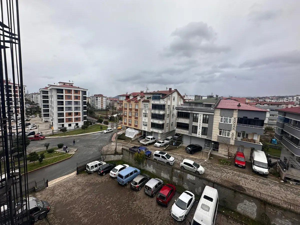 Şirinevler'de Geniş 2+1 | Ara Kat | Eşyalı Satılık Daire - 25