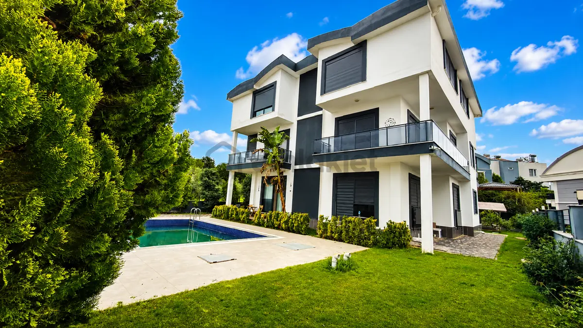 Manavgat Side'de Merkezi Konumda 2+1 Satılık Daire