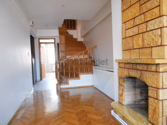 Zeytinlik Te 4+1(3+1 Kullanımlı) 120m2 (2 Şömineli) Asansörlü - 8