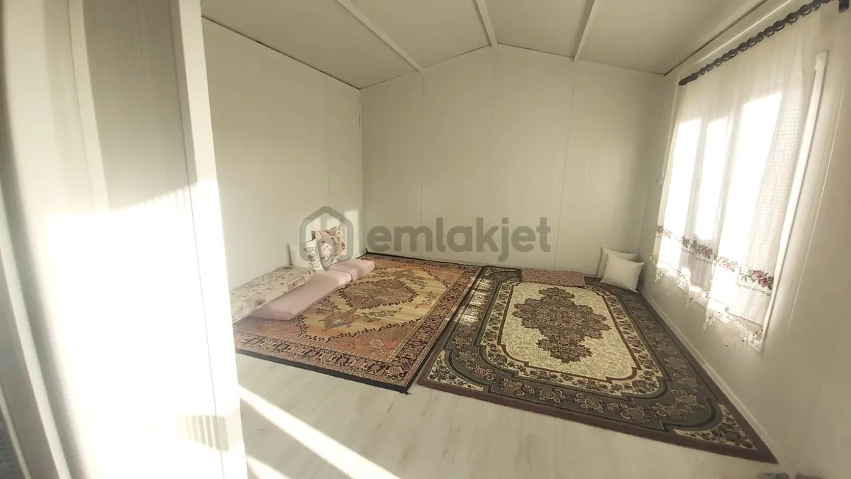 Sulutas'ta Satılık Büyük Bahçe - 4