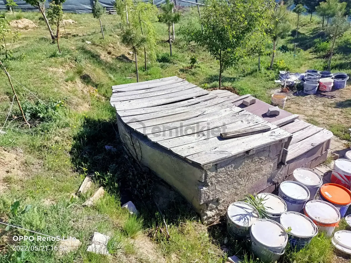 Sulutas'ta Satılık Büyük Bahçe - 11