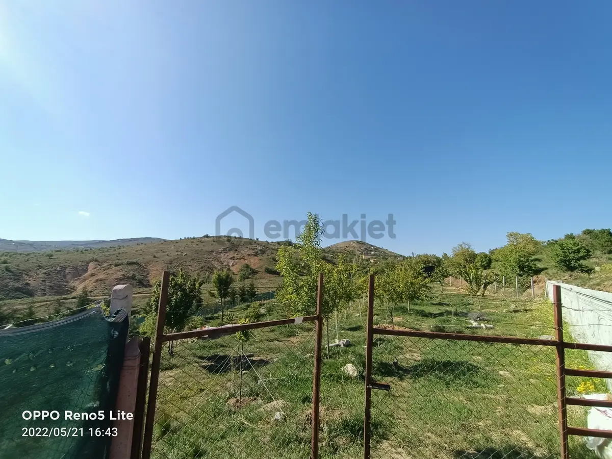 Sulutas'ta Satılık Büyük Bahçe - 12