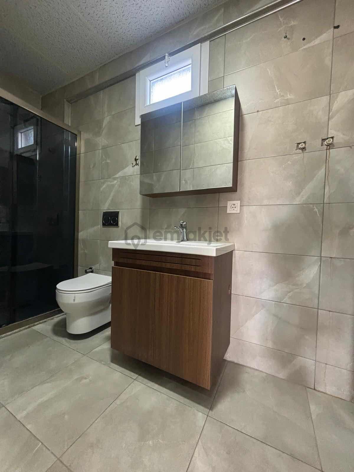 Kadınlar Denizi Ara Kat Doğalgazlı 2+1 Satılık Daire - 14
