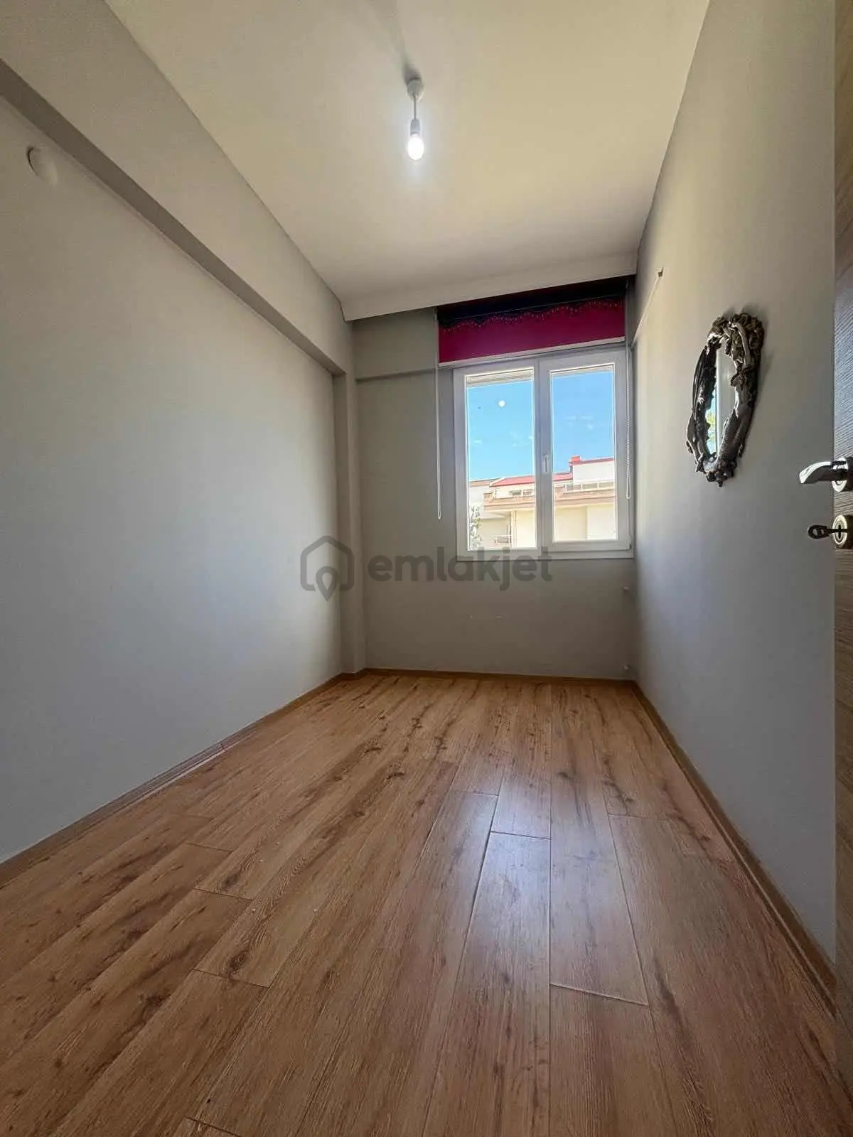 Kadınlar Denizi Ara Kat Doğalgazlı 2+1 Satılık Daire - 10