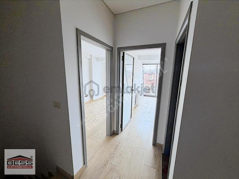 Bess'den Kılıçoğlu Plaza'da Kiralık 4+1 İşyeri (ofis) - 14