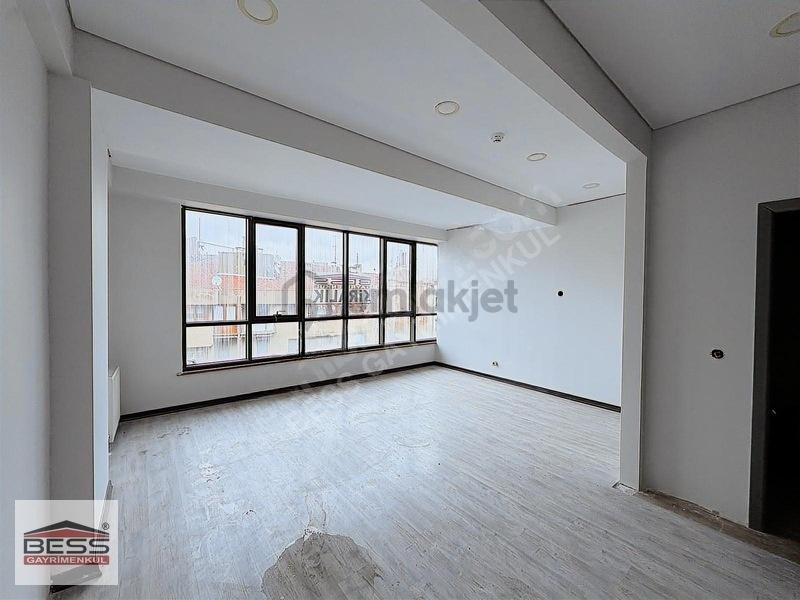 Bess'den Kılıçoğlu Plaza'da Kiralık 4+1 İşyeri (ofis) - 10