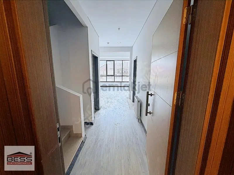Bess'den Kılıçoğlu Plaza'da Kiralık 4+1 İşyeri (ofis) - 7