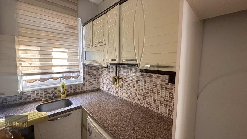 İzmit İnönü Caddesi Kiralık 2. Kat / Ofis / Showroom - 16