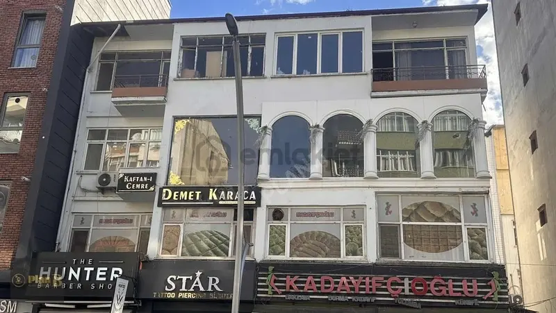 İzmit İnönü Caddesi Kiralık 2. Kat / Ofis / Showroom - 3