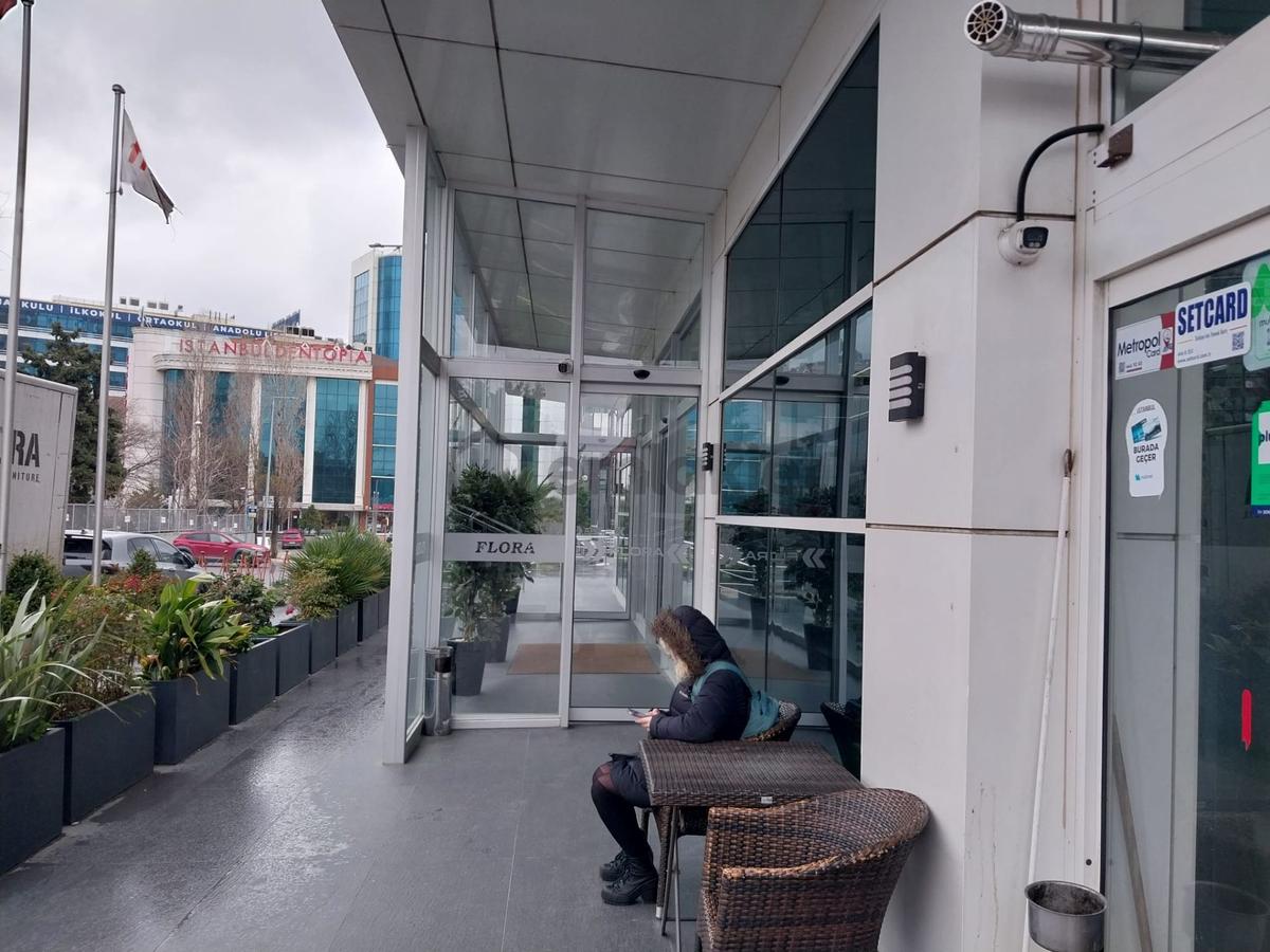 Ataşehir Flora Residence Kiralık 1+1 Ofis - 11