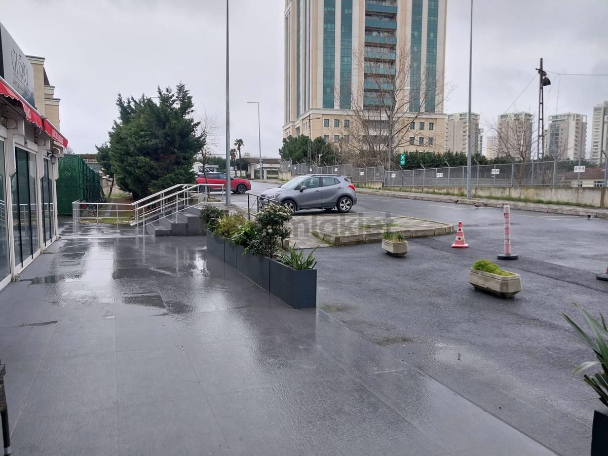 Ataşehir Flora Residence Kiralık 1+1 Ofis - 9