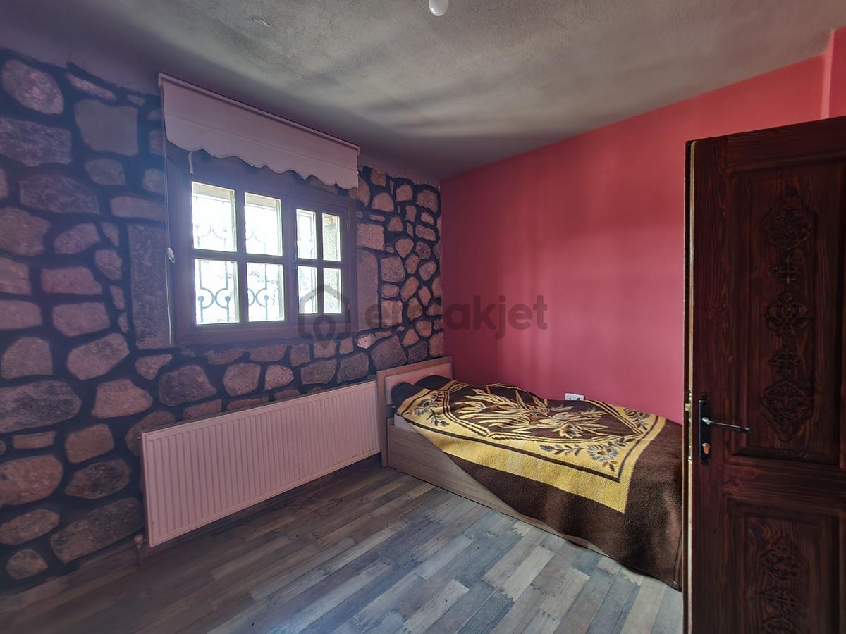 Satılık Mütakil Taş Ev Niğde Merkez Sazlıcada - 23