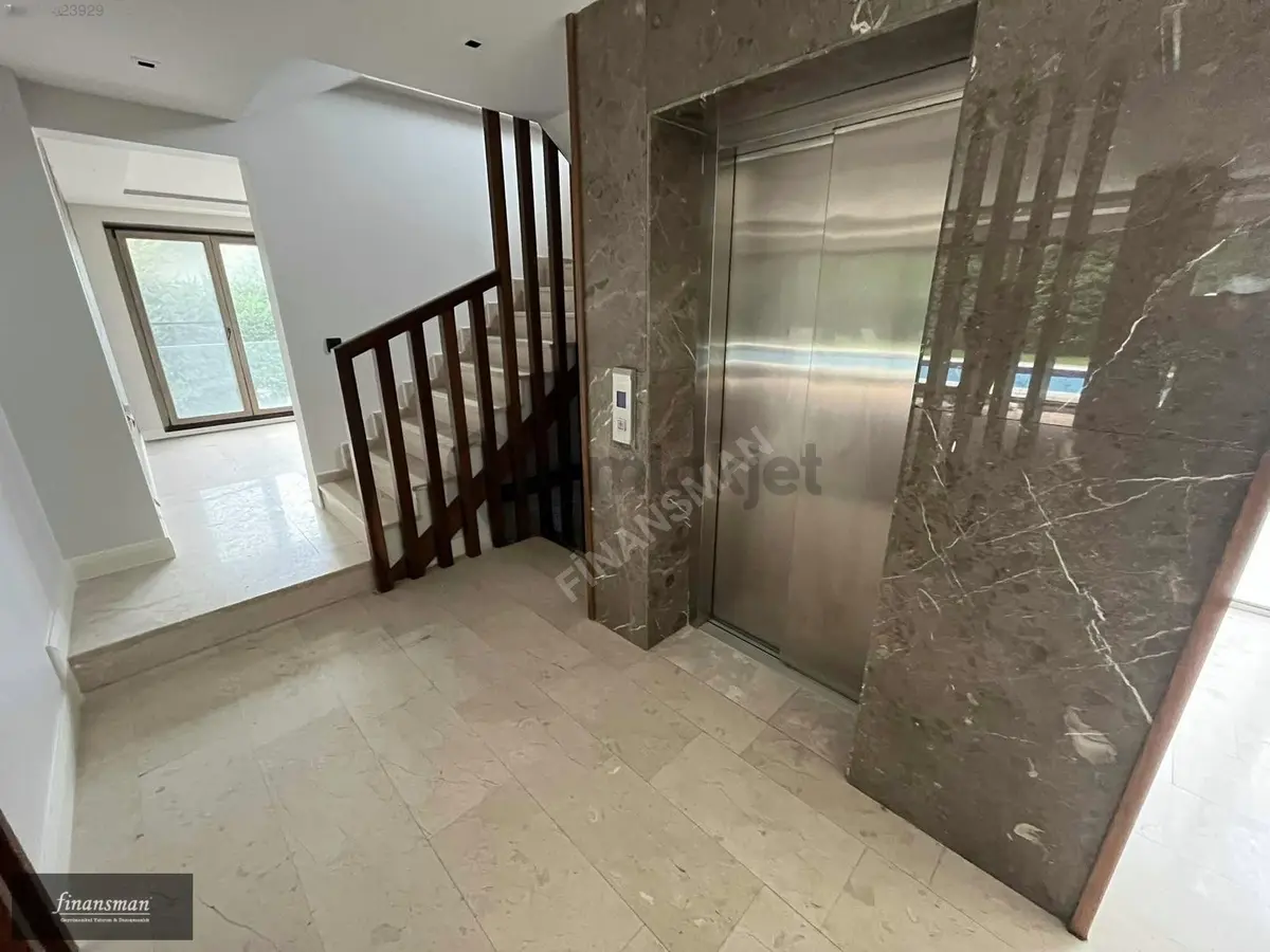 Elit Ve Butik Sitede_ Müstakil Havuzlu_ Asansörlü_trıplex Villa - 15