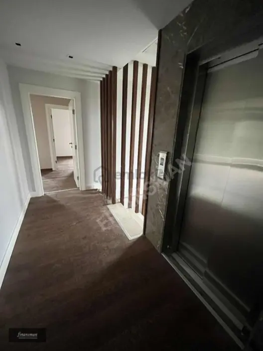 Elit Ve Butik Sitede_ Müstakil Havuzlu_ Asansörlü_trıplex Villa - 23