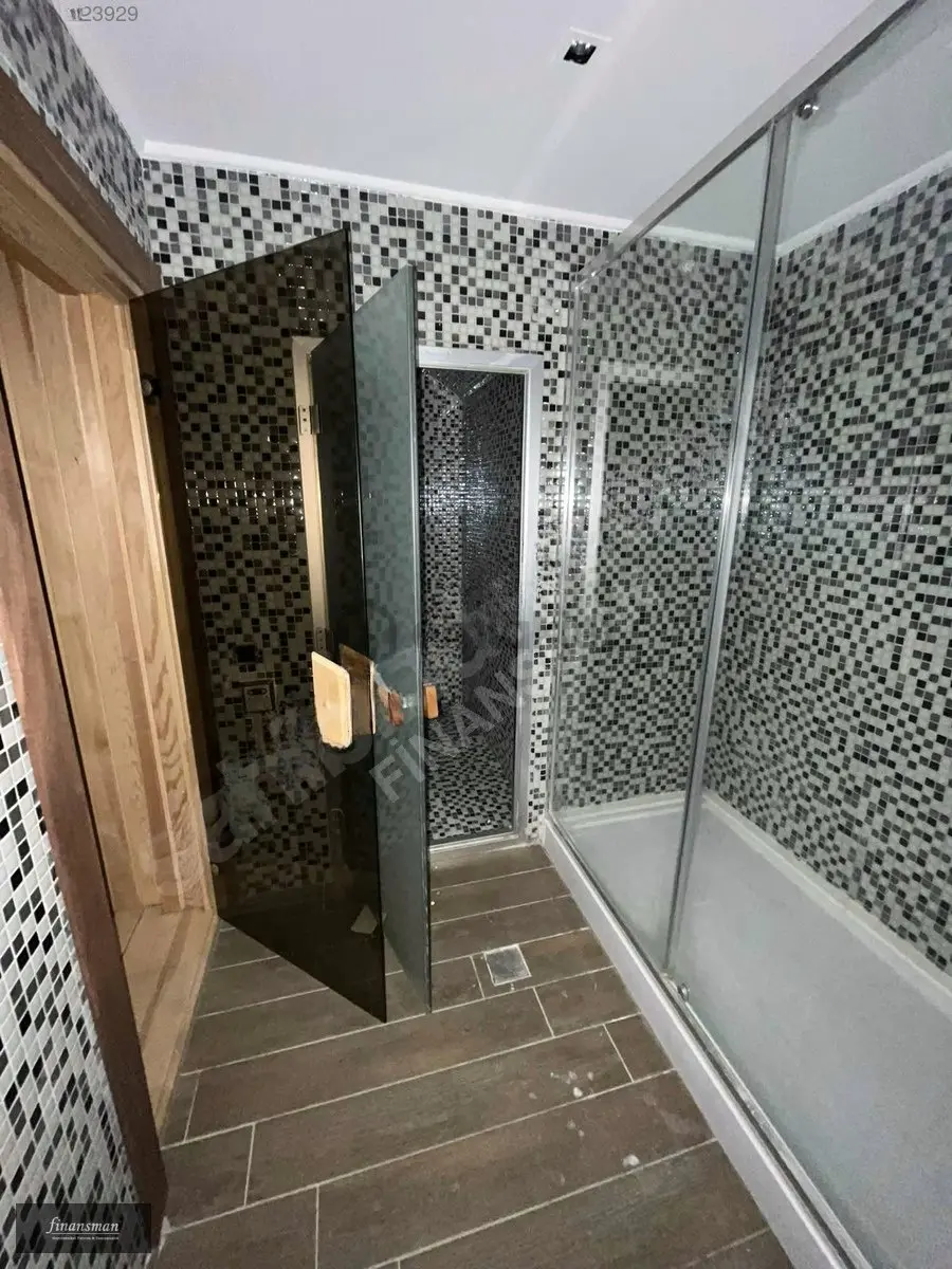 Elit Ve Butik Sitede_ Müstakil Havuzlu_ Asansörlü_trıplex Villa - 17