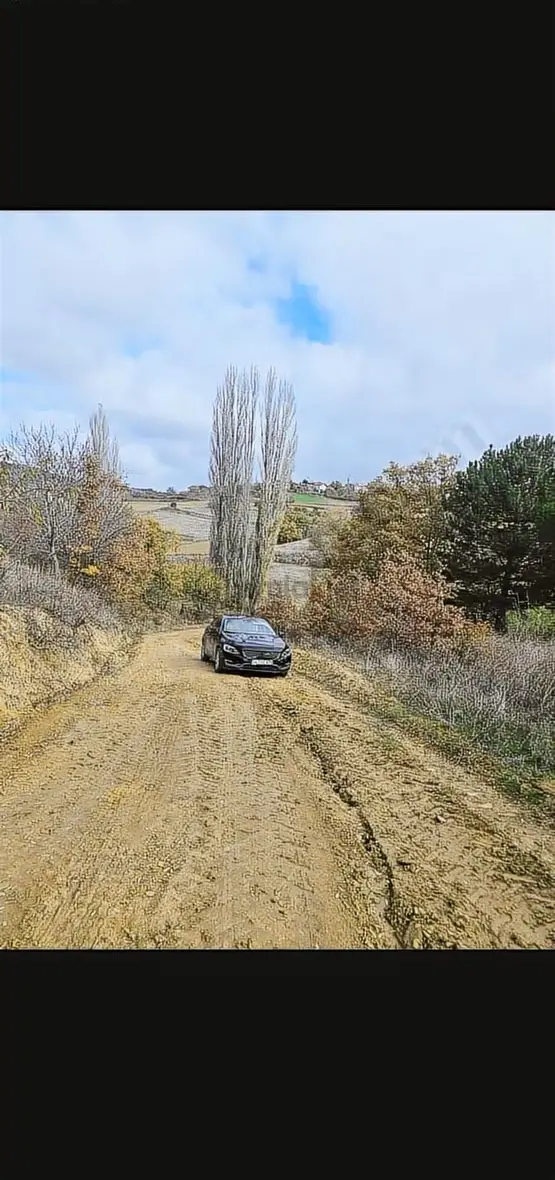 Banaz Düzlücede 1500m2 Ormaniçi Yolu Olan Tarla - 7