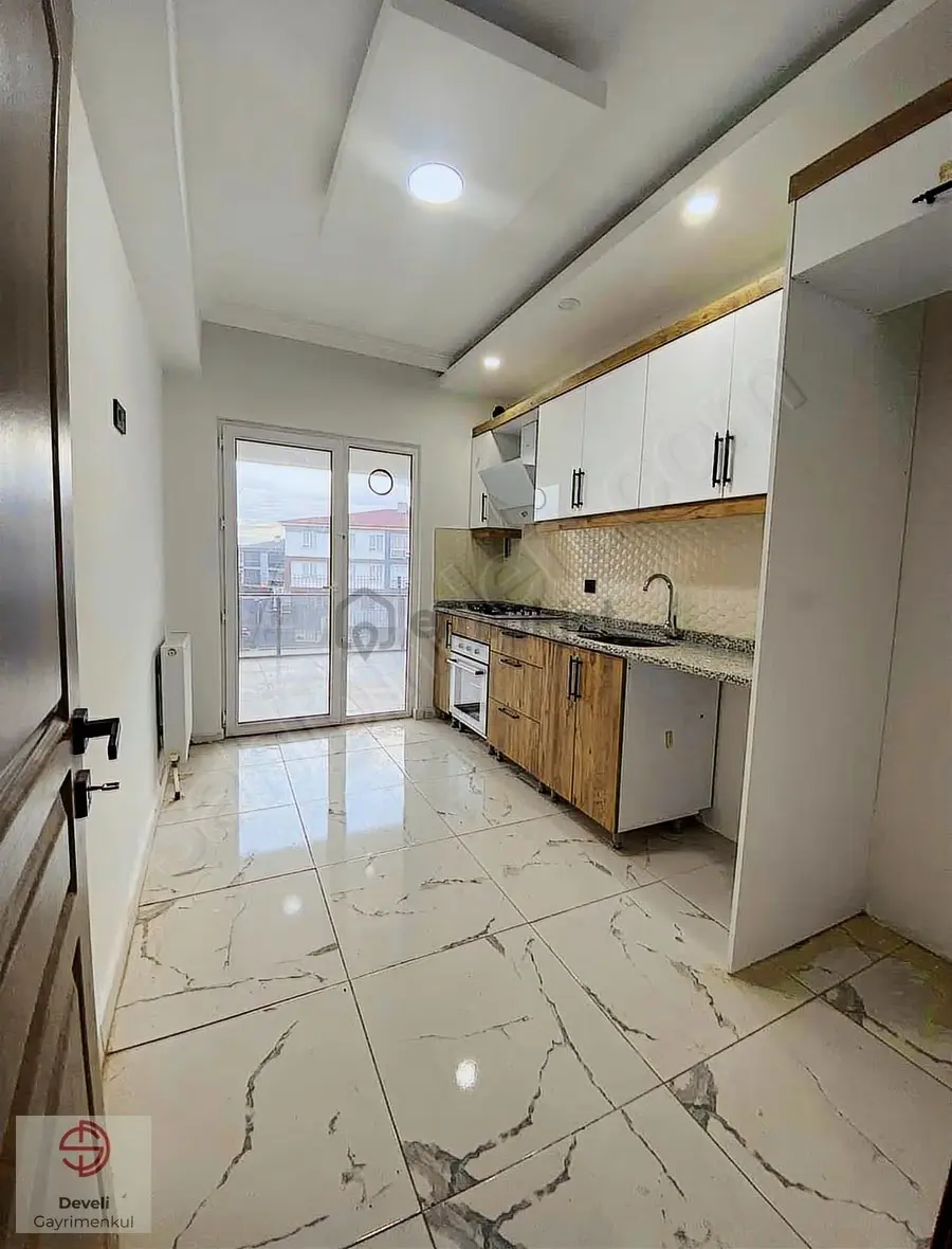 Rumeli'de Havuzlu Sitede Bahçe Katı 3+1!!! - 9