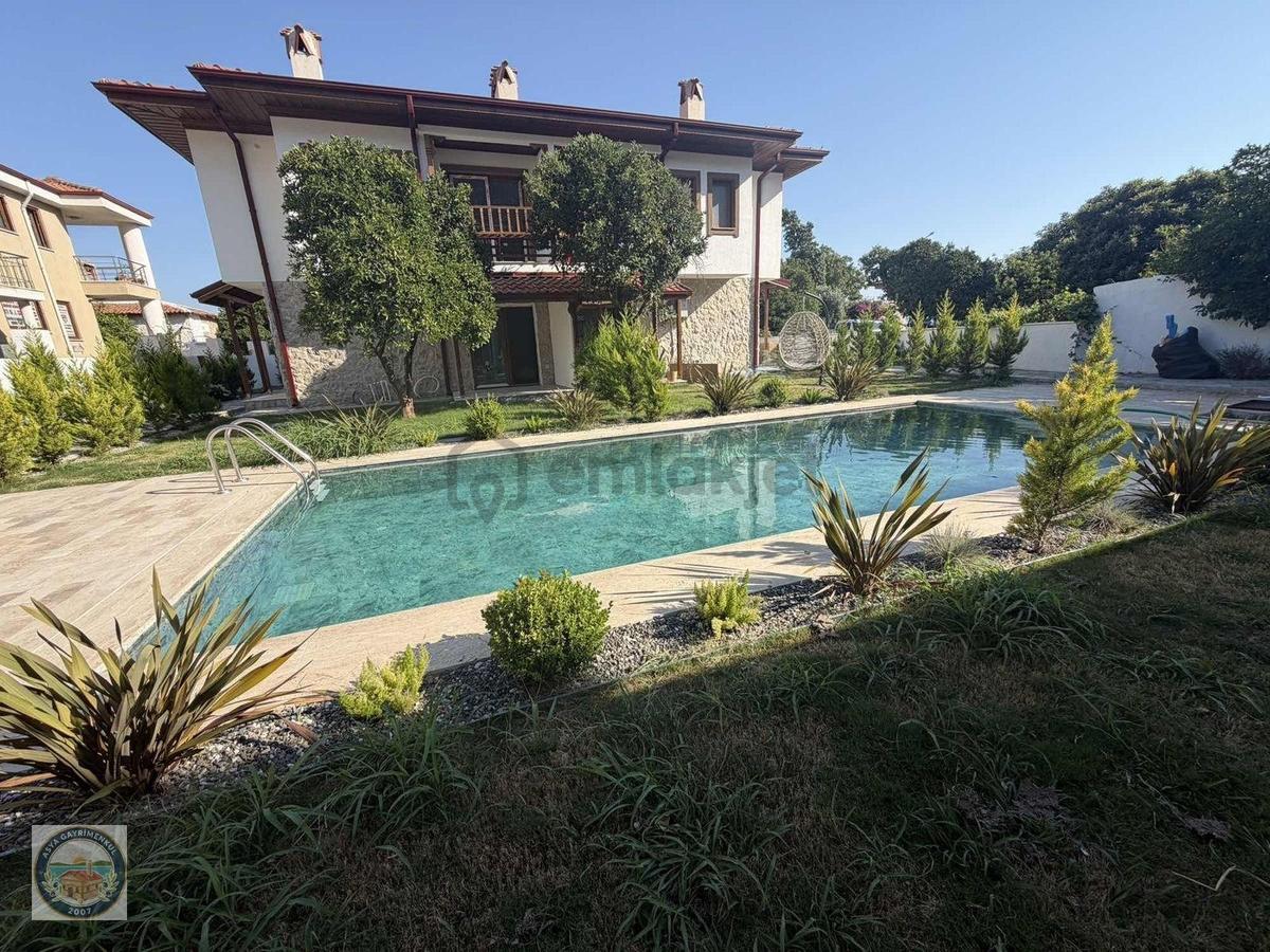 Gökova Merkezde Havuzlu Kiralık Villa - 2